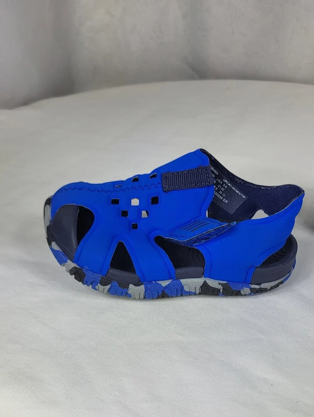 Wonder Nation Blue Camouflage-Trim Toddler Bump Toe Sandals Sz 5/6